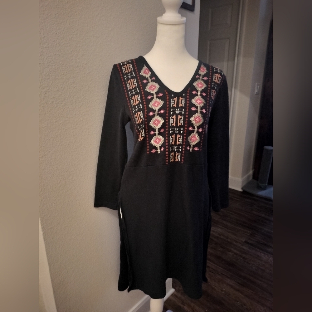 Akemi + Kim Anthropologie Women’s Blue Embroidered Tunic Long Sweater